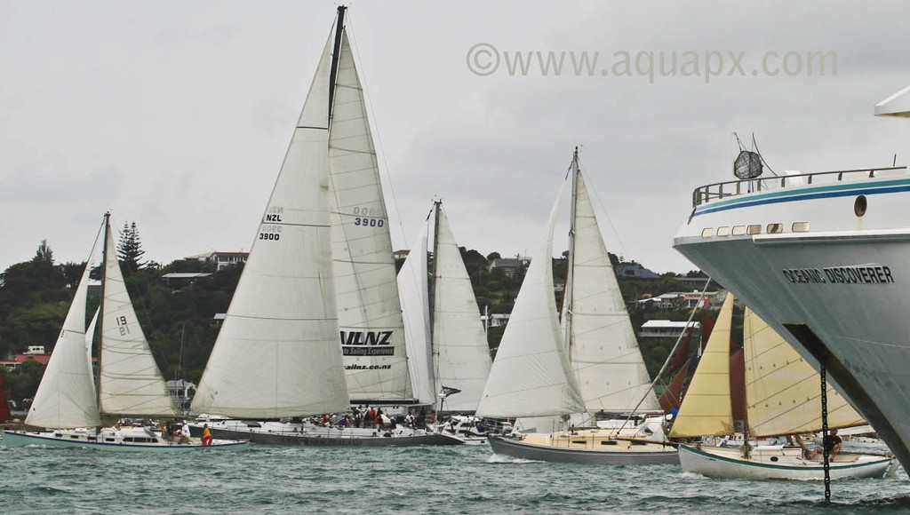 Fiery Cross  - Start - Tall Ships and Classic Invitation Regatta Russell Boating Club © Paul Gilbert-AquaPx http://www.aquapx.com